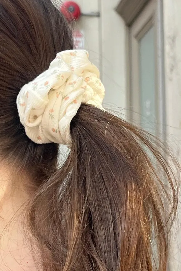 Accessories Floral Scrunchie Brandy Melville HAIR ACCESSORIES