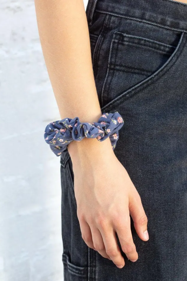 Accessories Floral Scrunchie Brandy Melville HAIR ACCESSORIES
