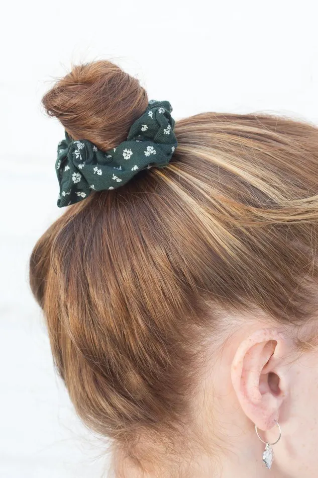 Accessories Floral Scrunchie Brandy Melville HAIR ACCESSORIES