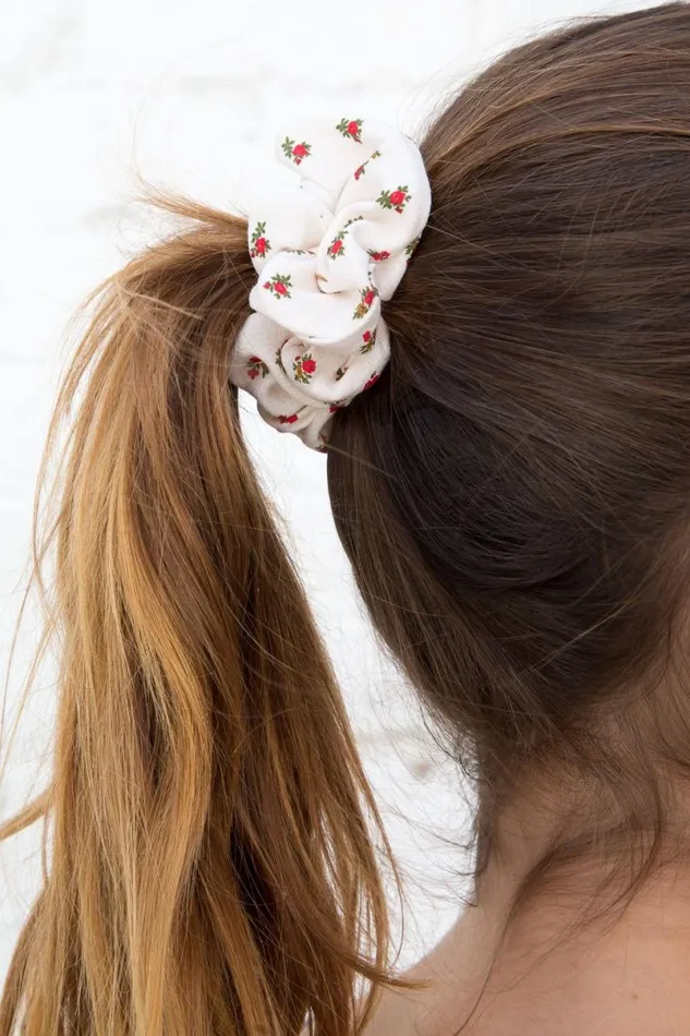 Accessories Floral Scrunchie Brandy Melville HAIR ACCESSORIES