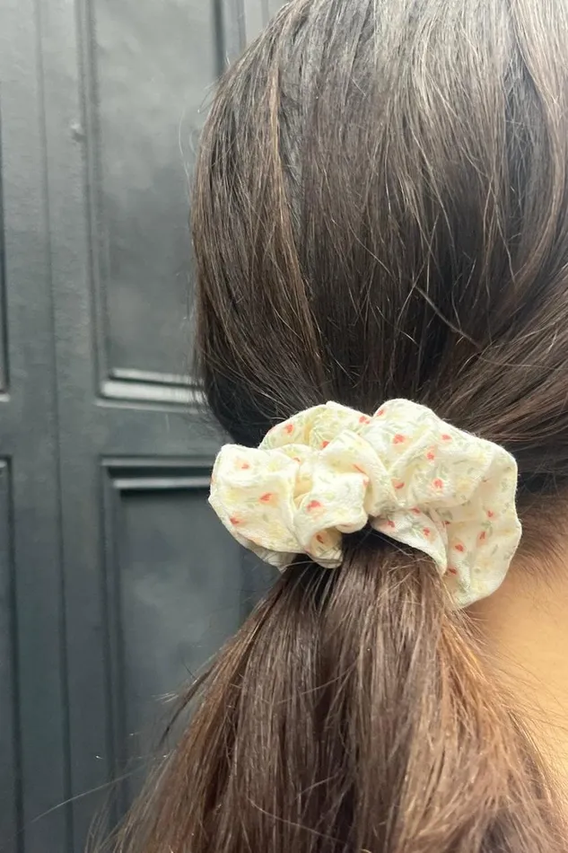 Accessories Floral Scrunchie Brandy Melville HAIR ACCESSORIES