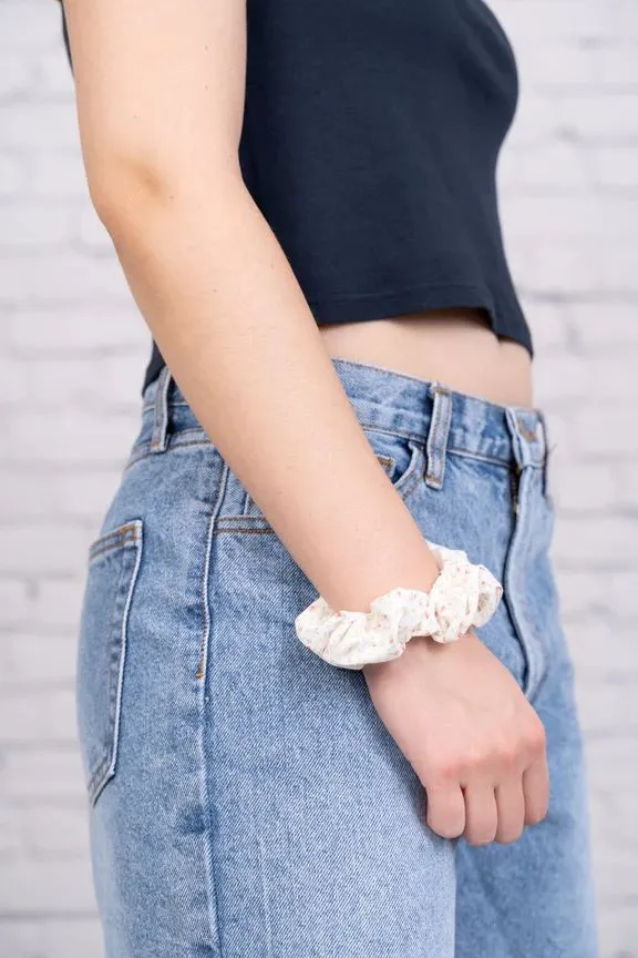 Accessories Floral Scrunchie Brandy Melville HAIR ACCESSORIES