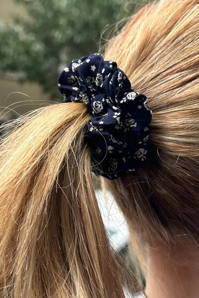 Accessories Floral Scrunchie Brandy Melville HAIR ACCESSORIES