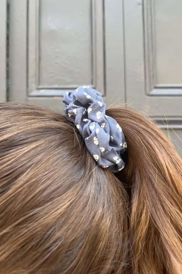 Accessories Floral Scrunchie Brandy Melville HAIR ACCESSORIES