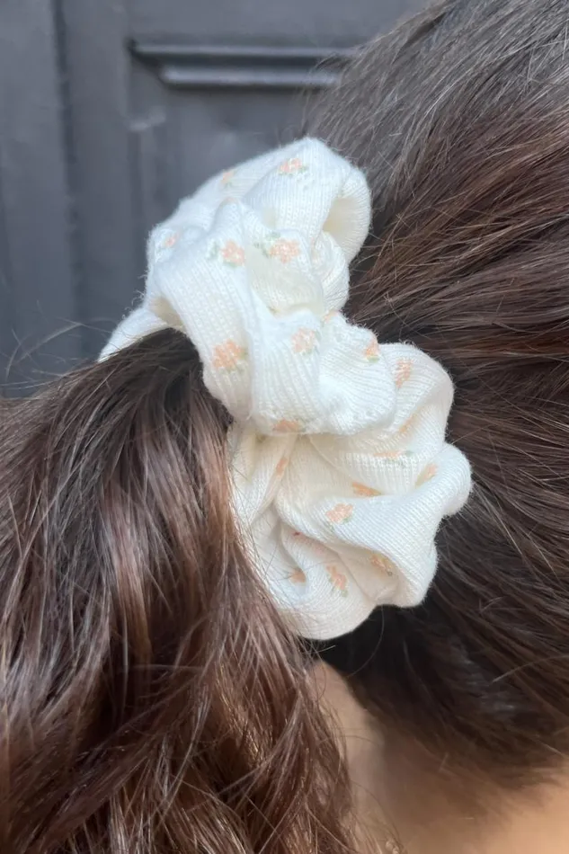 Accessories Floral Scrunchie Brandy Melville HAIR ACCESSORIES