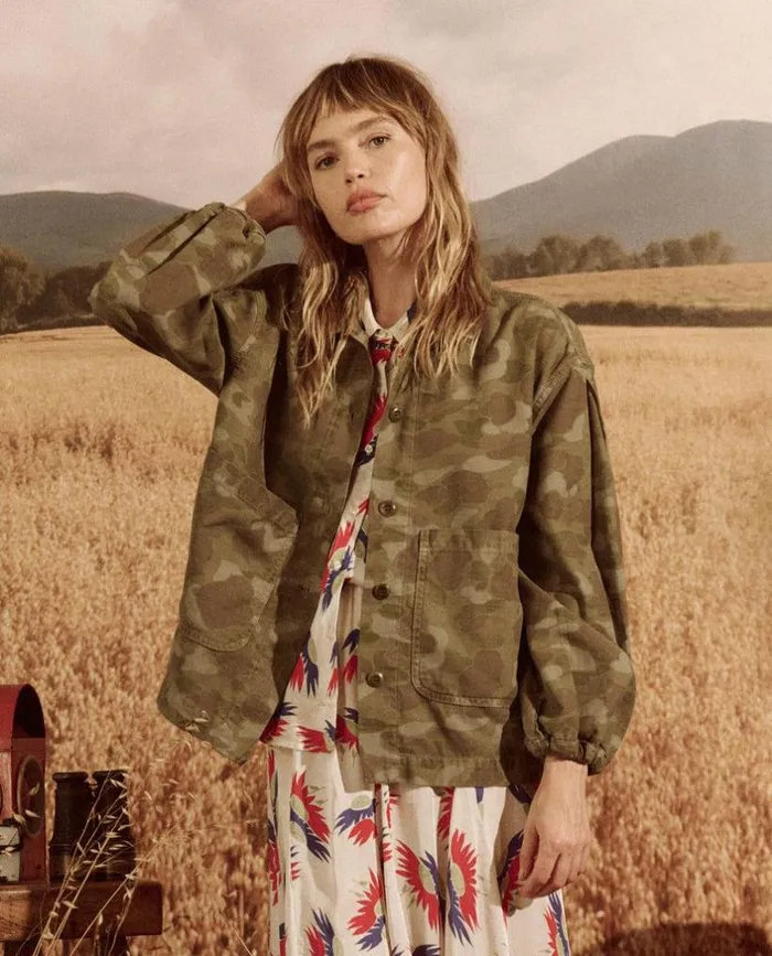 Collection The Great The Blouson Sleeve Chore Jacket Desert Camo