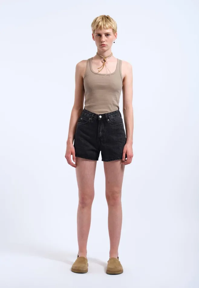 Dr Denim Shorts Women Nora Shorts 8211 Retro Black Retro Black
