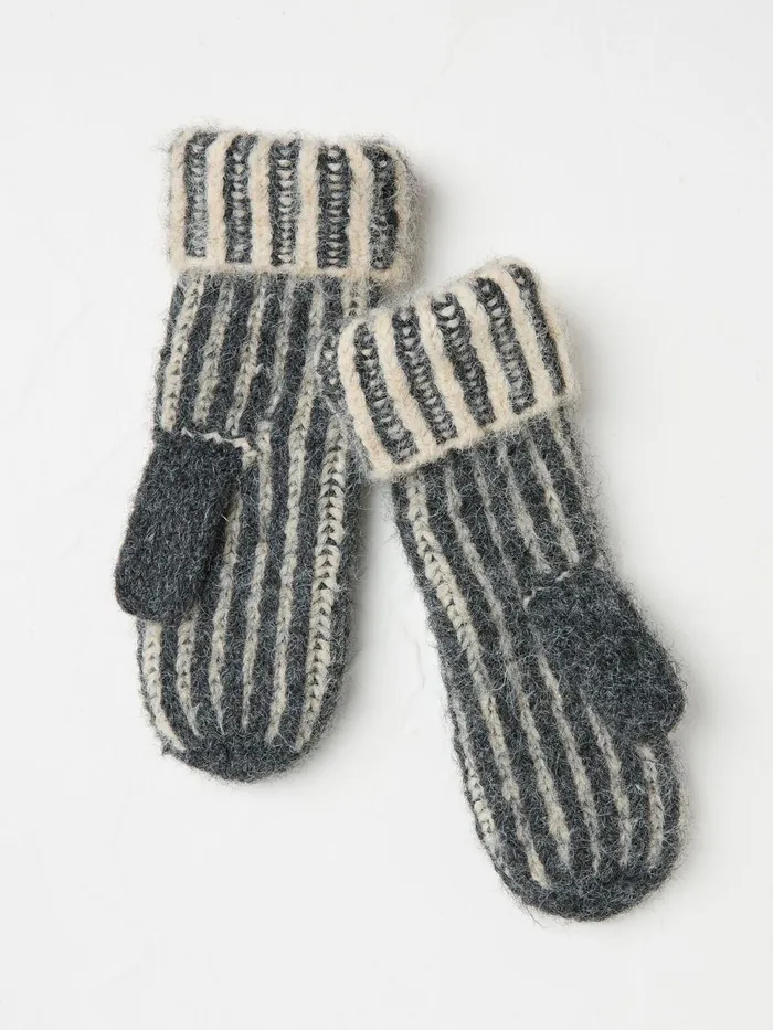 Fat Face Gloves Grey Plaited Mittens 8211 Women