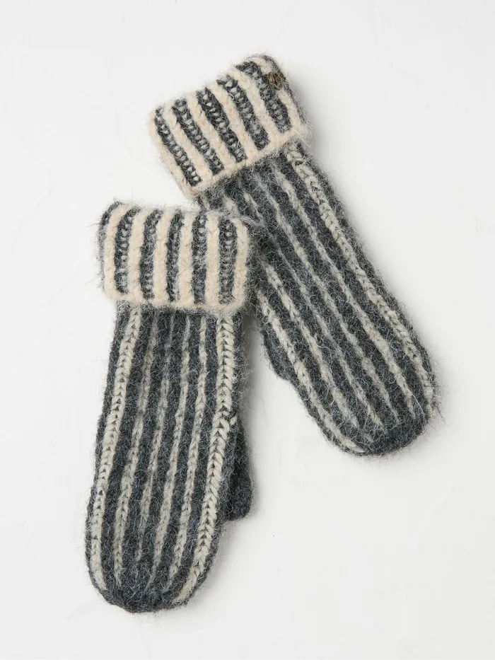 Fat Face Gloves Grey Plaited Mittens 8211 Women Fat Face Gloves Grey Plaited Mittens 8211 Women