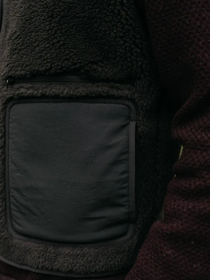 Finisterre Jackets and Coats Men Orsik Fleece Vest Raven Black