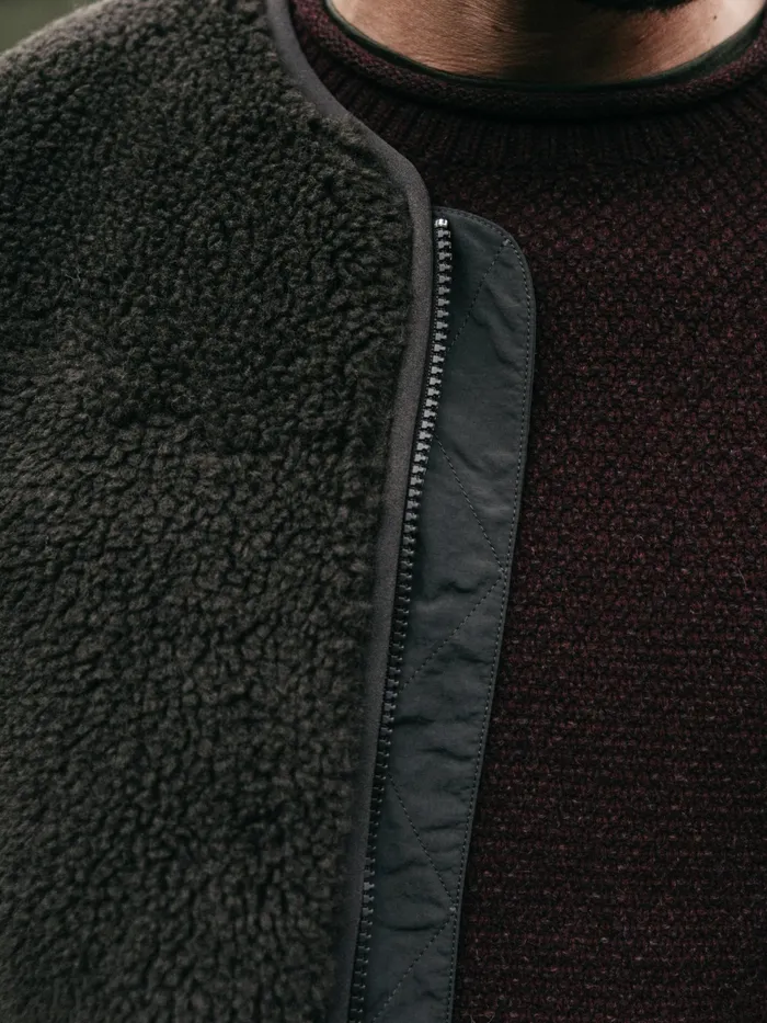 Finisterre Jackets and Coats Men Orsik Fleece Vest Raven Black