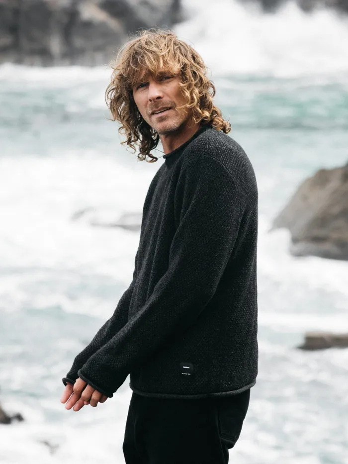 Finisterre Knitwear Men Barents Sweater Raven