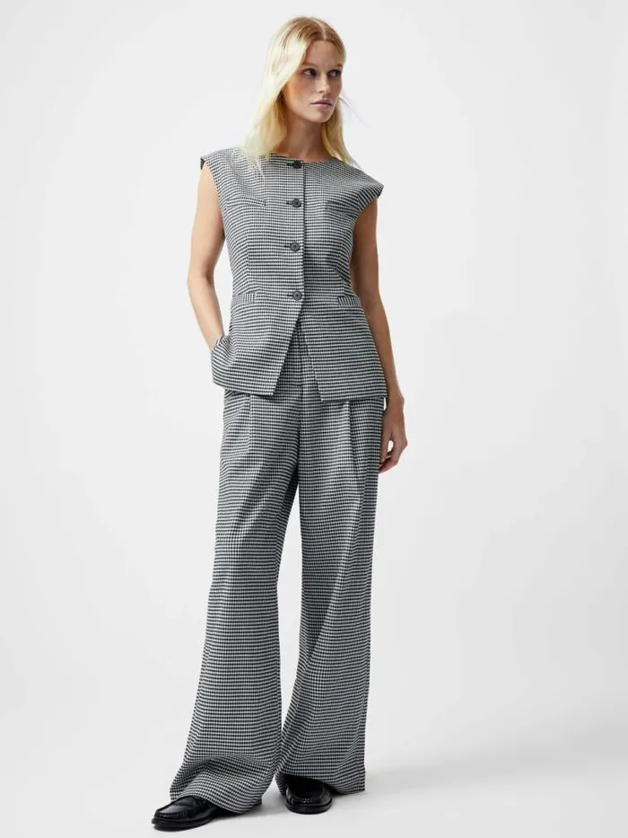 French Connection Holden Houndstooth Crew Neck Waistcoat Blackecru Women Tops