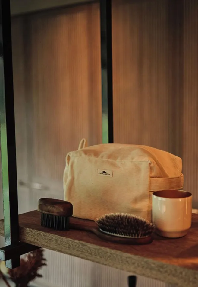 FYNCHHATTON Bintou Cosmetic Bag Made Of Feincord Offwhite Living Accessories