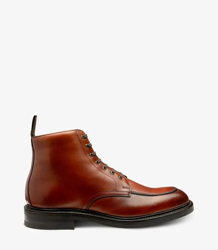 Gisbourne Seared Mahogany Men Boots Loake