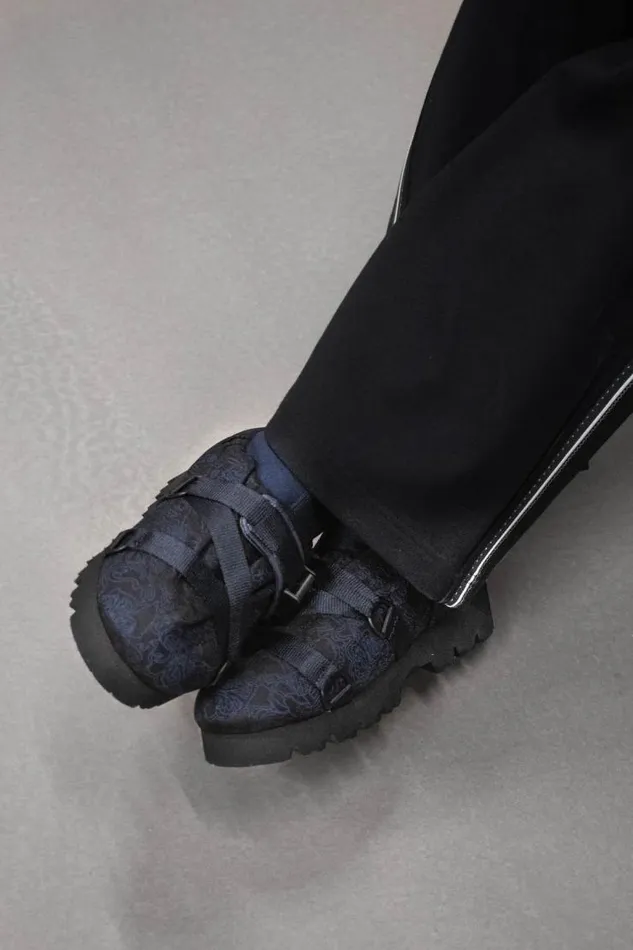 Henrik Vibskov Boutique Camps Mid Shoe 8211 Black Blue Rose Men Shoes