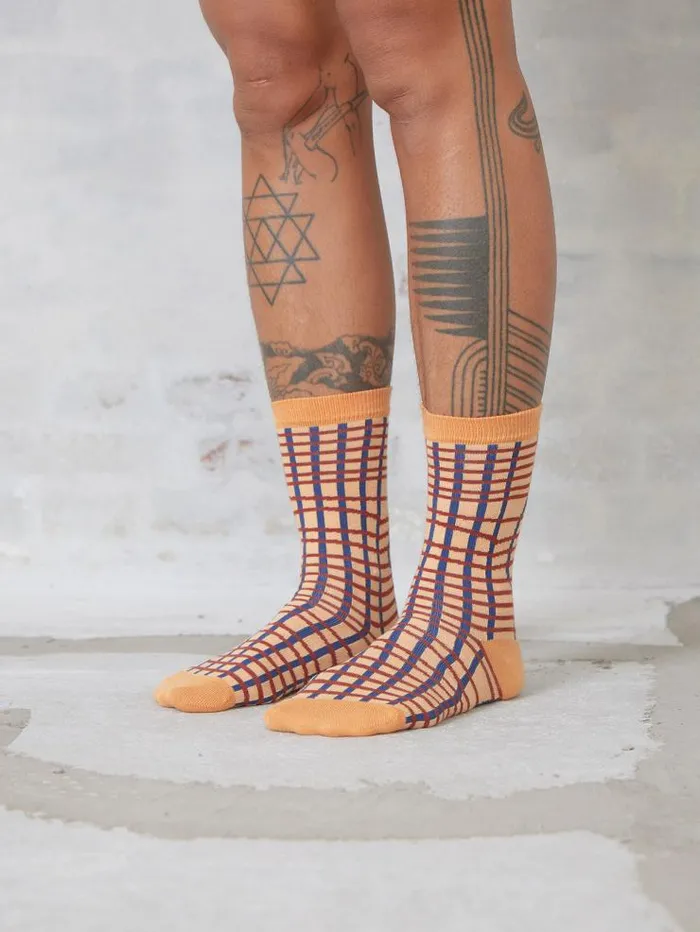 Henrik Vibskov Boutique Loose Grid Femme Socks 8211 Orange Brown Grid Women Socks