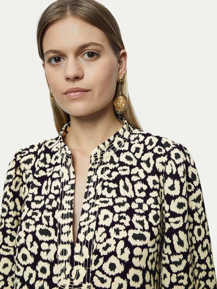 Jigsaw Tops Women Mono Leopard Top Black