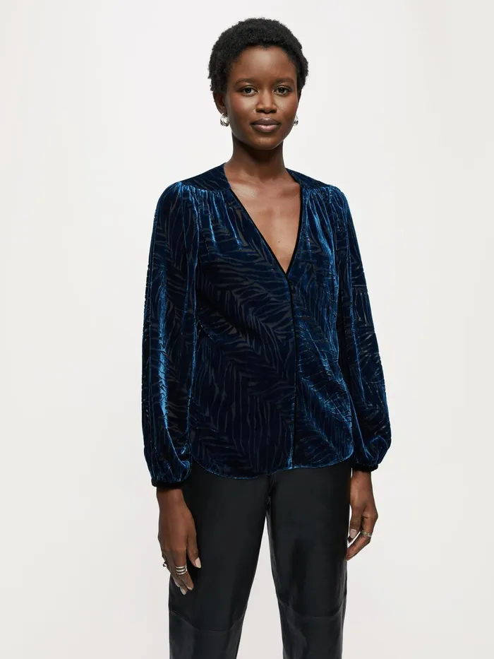 Jigsaw Tops Women Zebra Devore Velvet Top Blue