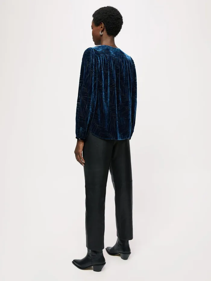 Jigsaw Tops Women Zebra Devore Velvet Top Blue