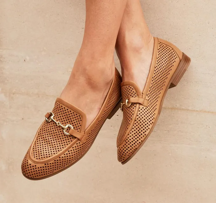 Johnston and Murphy Ali Perfed Bit Loafer Tan Glove Leather Women Mules and Loafers Johnston and Murphy Ali Perfed Bit Loafer Tan Glove Leather Women Mules and Loafers