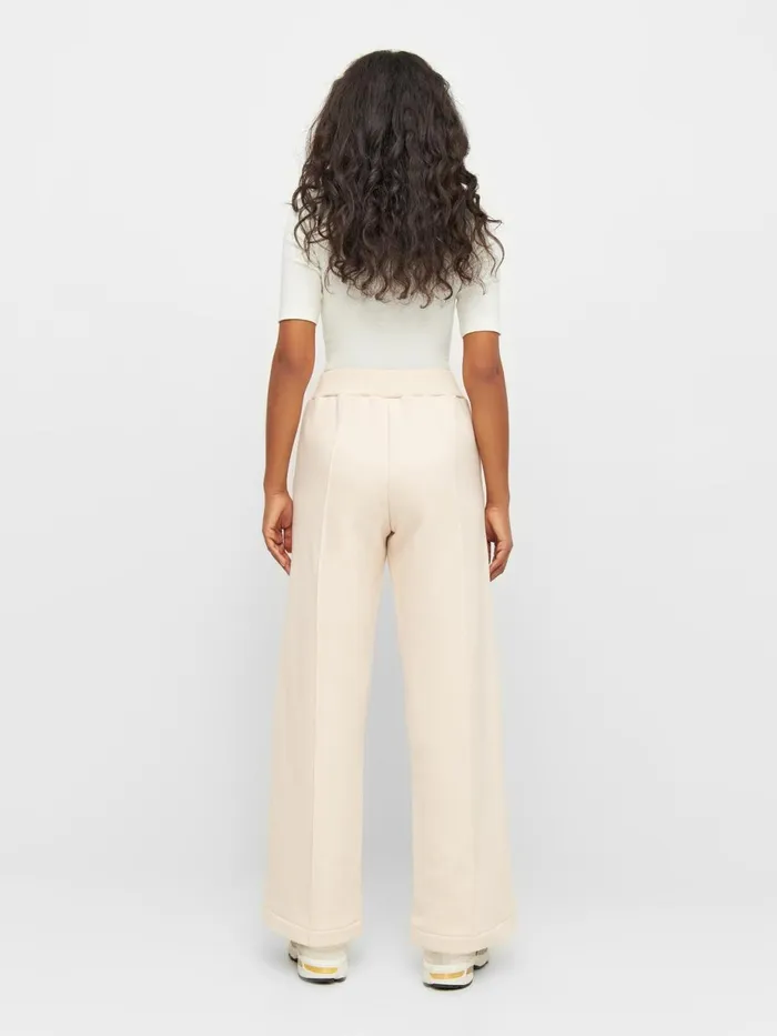 KnowledgeCotton Apparel Pants POSEY Wide Highrise Sweat Elastic Waistband Pants Buttercream 8211 Women KnowledgeCotton Apparel Pants POSEY Wide Highrise Sweat Elastic Waistband Pants Buttercream 8211 Women