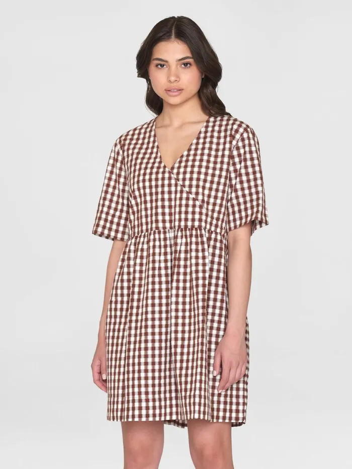 KnowledgeCotton Apparel Skirts And Dresses Cross Over Ashape Seersucker Checkered Dress Gotsvegan 8211 Women KnowledgeCotton Apparel Skirts And Dresses Cross Over Ashape Seersucker Checkered Dress Gotsvegan 8211 Women