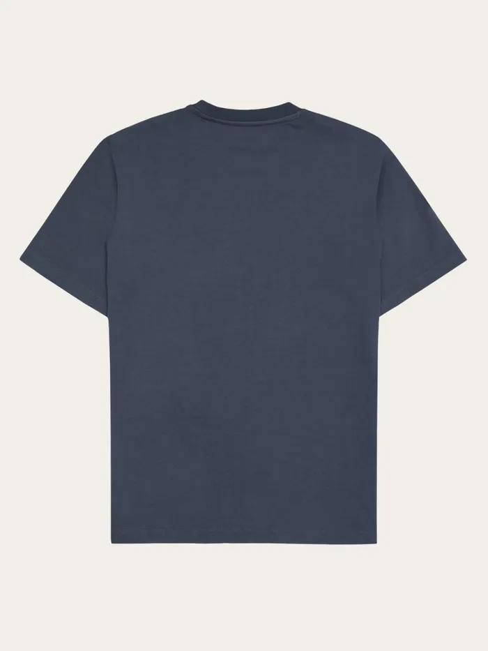 KnowledgeCotton Apparel TShirts Regular Dropshoulder Short Sleeve Heavy Single Jersey Printed Tshirt GOTSVegan Vintage Indigo 8211 Men KnowledgeCotton Apparel TShirts Regular Dropshoulder Short Sleeve Heavy Single Jersey Printed Tshirt GOTSVegan Vintage Indigo 8211 Men