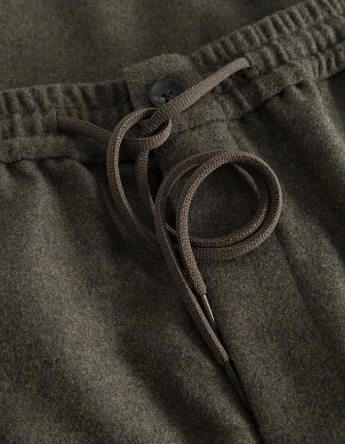 Men Como Tapered Wool Pants 8211 Bungee Cord Melange Les Deux Pants