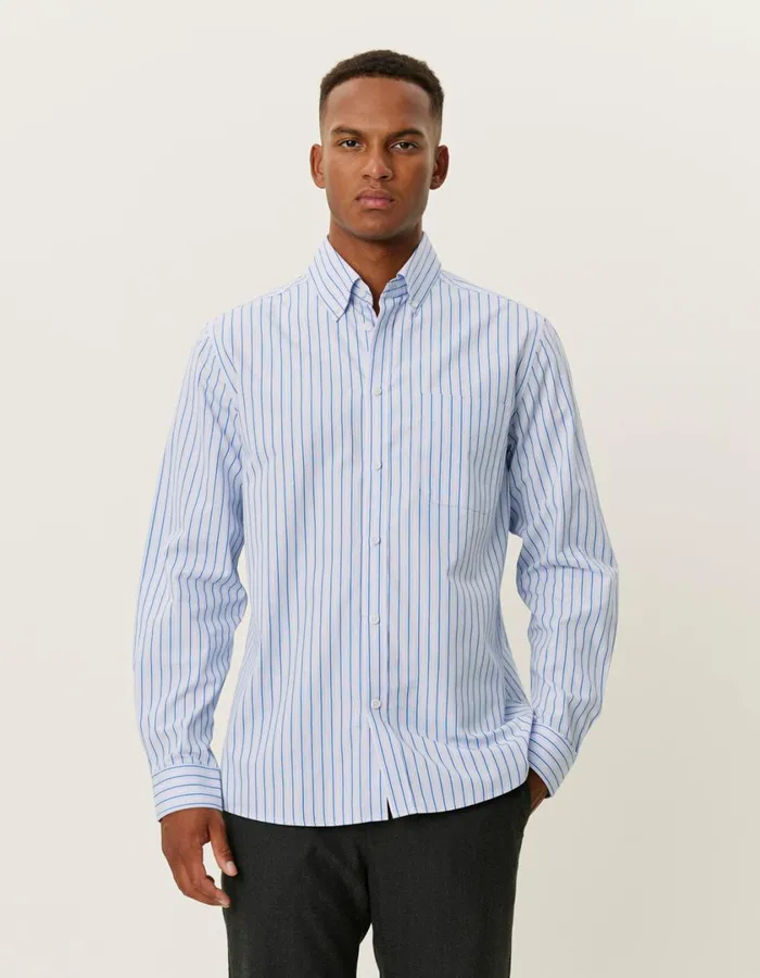 Men Kent Stripe Peached Poplin Shirt 8211 Bel Air BlueOyster Rose Les Deux ShirtsOvershirts