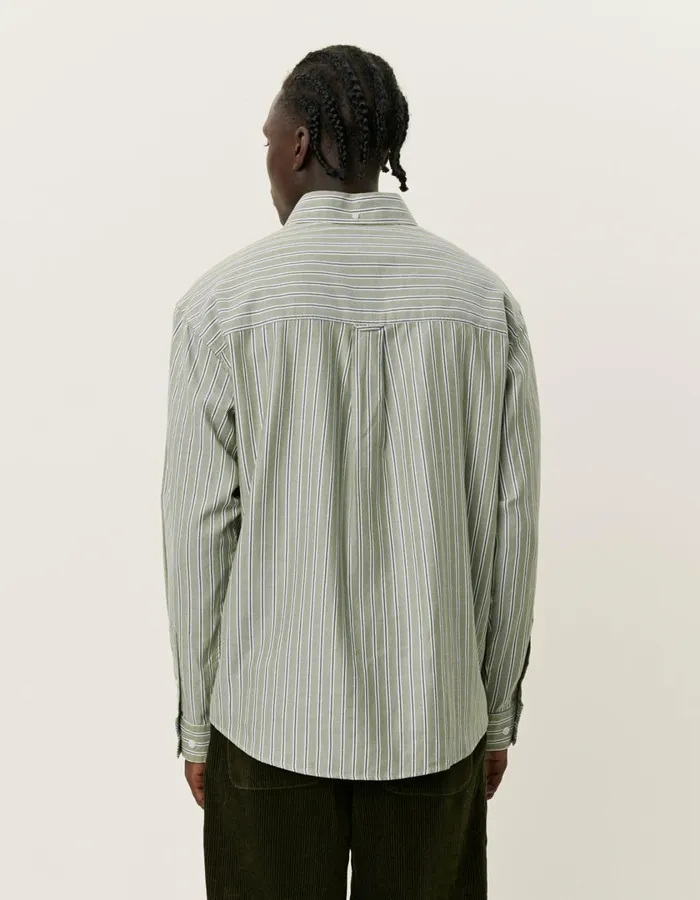 Men Kolton Herringbone Poplin Shirt 8211 WhiteChive Green Les Deux ShirtsOvershirts