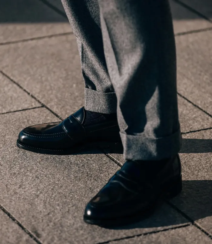 Men Loake Imperial Black Grain Loafers