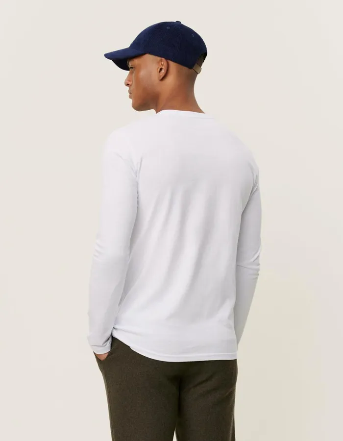 Men Norregaard LS TShirt Tonal 8211 WhiteWhite Les Deux Tshirts