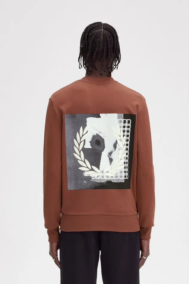Men Rave Graphic Sweatshirt Whisky Brown Fred Perry Sweatshirts
