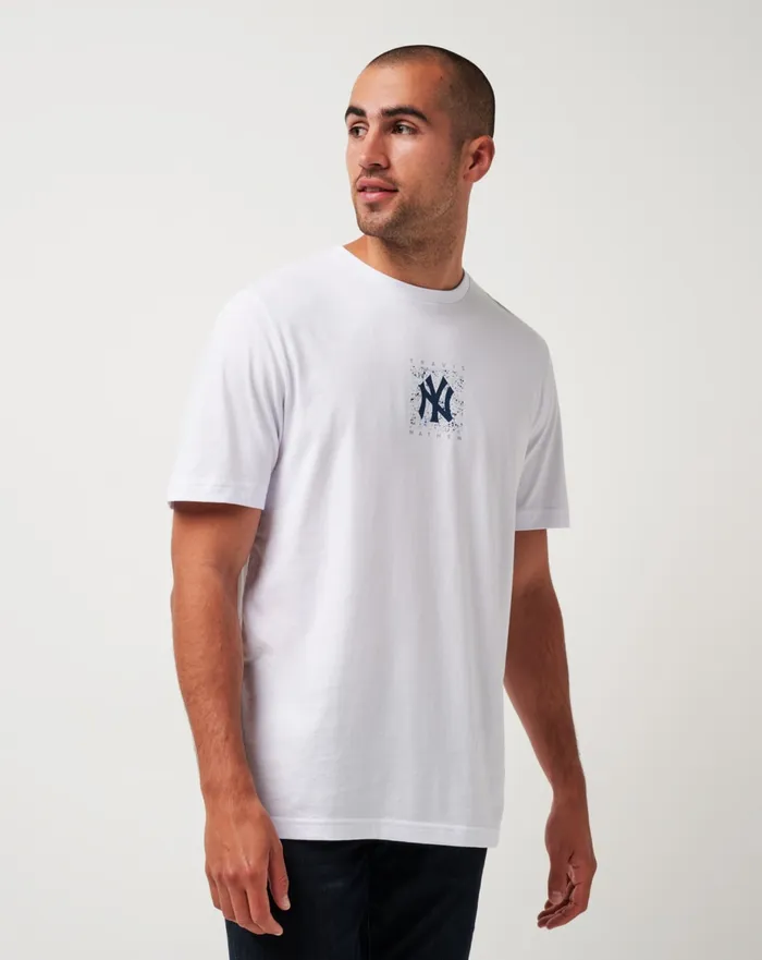 Men Tees TravisMathew NEW YORK YANKEES IN THE DUGOUT TEE White