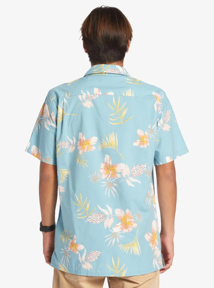 Quiksilver Tropical Floral Short Sleeve Woven Shirt Reef Waters Tropical Floral Ss Mens Shirts and Polos Quiksilver Tropical Floral Short Sleeve Woven Shirt Reef Waters Tropical Floral Ss Mens Shirts and Polos