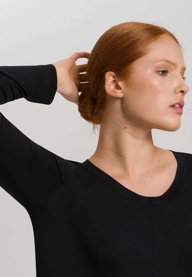 Relaxed Scoop Neck Top Black Women HANRO Activewear