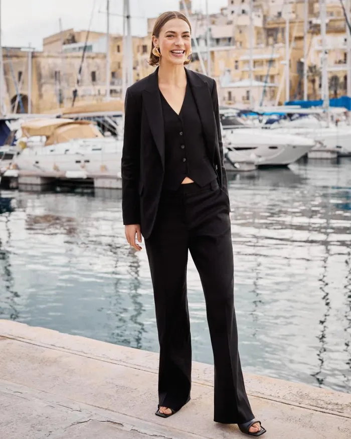 RWandCO Blazers OneButton Linen Blazer Black 8211 Women RWandCO Blazers OneButton Linen Blazer Black 8211 Women