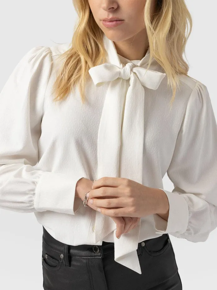 Saint And Sofia Blouses and Shirts Women Paxton Pussybow Blouse 8211 Cream Cream
