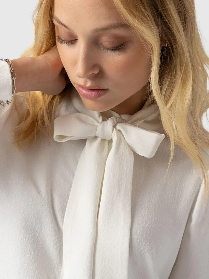 Saint And Sofia Blouses and Shirts Women Paxton Pussybow Blouse 8211 Cream Cream