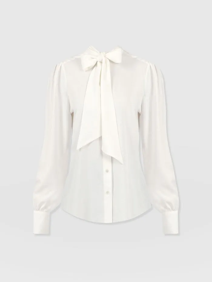 Saint And Sofia Blouses and Shirts Women Paxton Pussybow Blouse 8211 Cream Cream