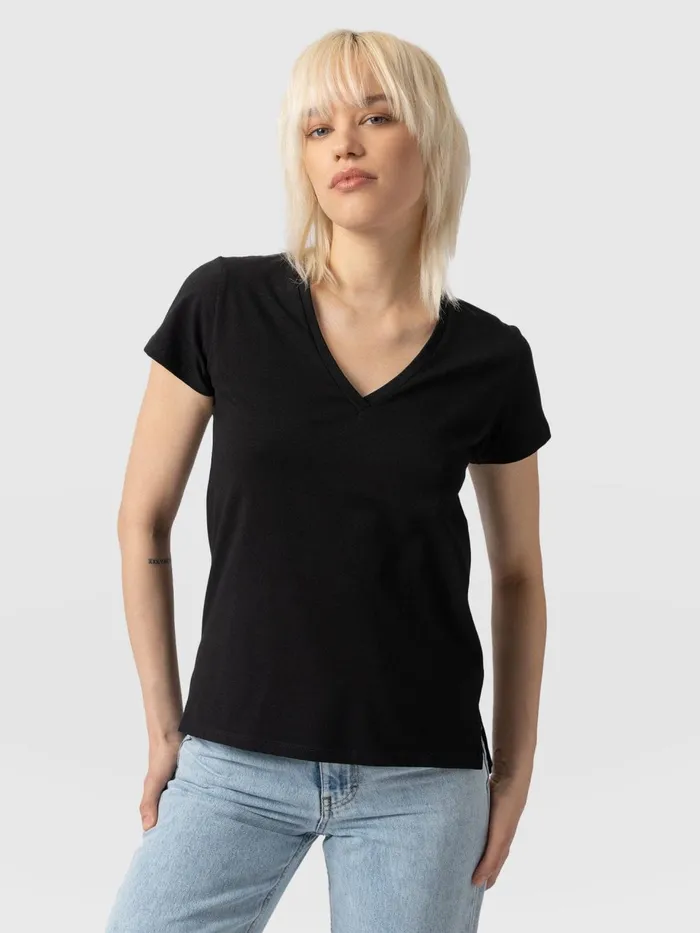Saint And Sofia TShirts and Tanks Women Apartment Tee 8211 Black Black