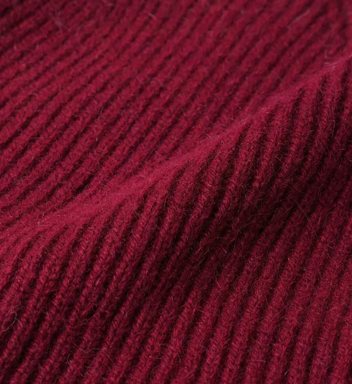 Sporty and Rich Beanies and Scarves Women Serif Logo Beanie 8211 Merlot