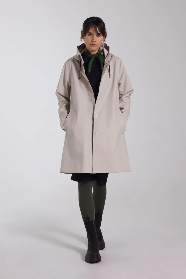 Stutterheim Mosebacke Lightweight Raincoat Light Sand Women Raincoats