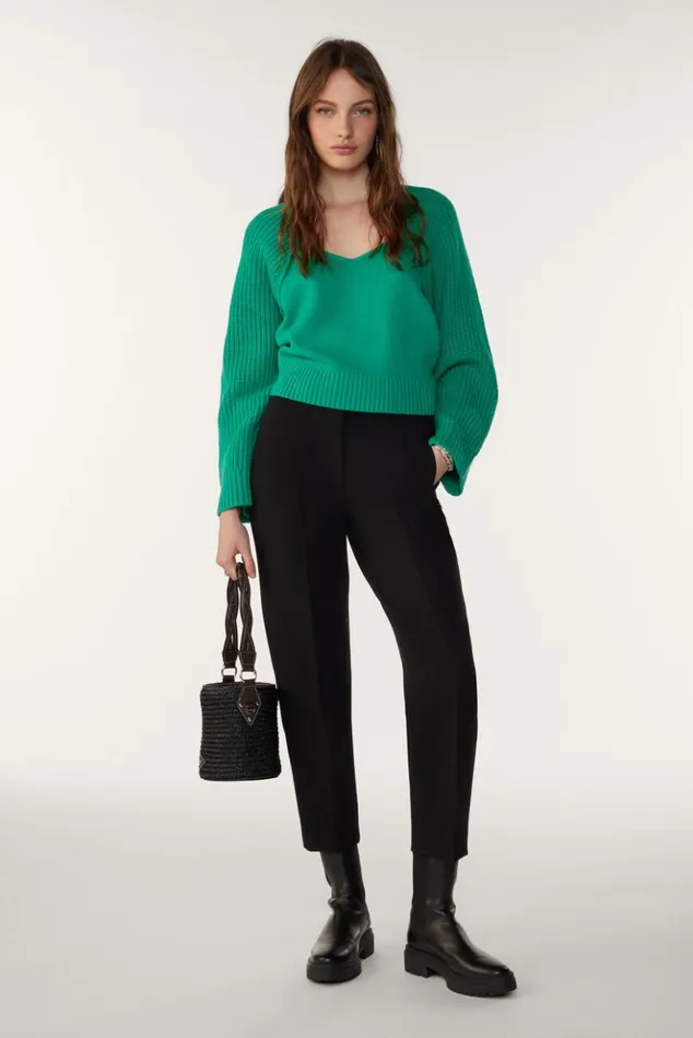 SusyUltraFeminine Sweater Clothing Baandsh Sweaters and Cardigans