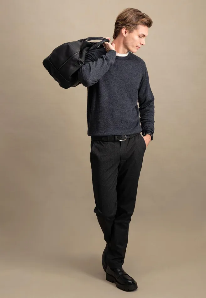 Sweater Men FYNCHHATTON Merinocashmere Sweater With A Round Neckline Cloud Bluenightlight Khakidark Emeraldgrass Greennavy