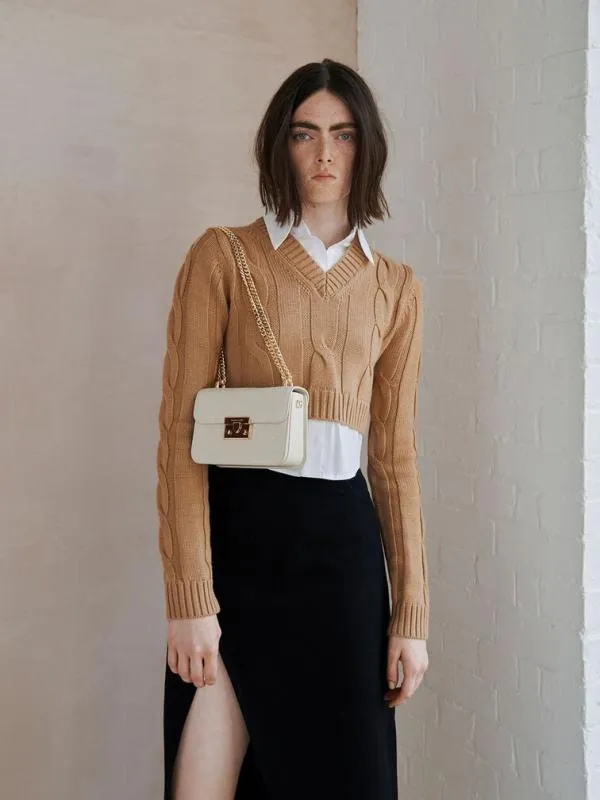 Women Alva CrocEffect Chain Strap Crossbody Bag 8211 Chalk CHARLES and KEITH Crossbody Bags Women Alva CrocEffect Chain Strap Crossbody Bag 8211 Chalk CHARLES and KEITH Crossbody Bags