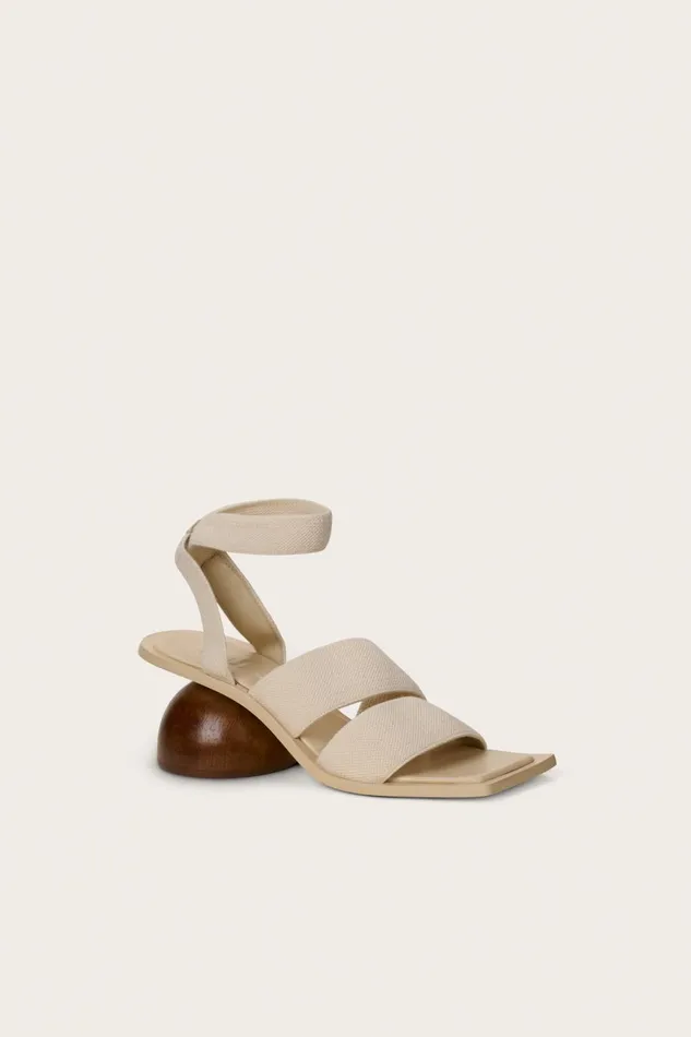 Women Cult Gaia Sandals DUNIA SANDAL 8211 OFF WHITE