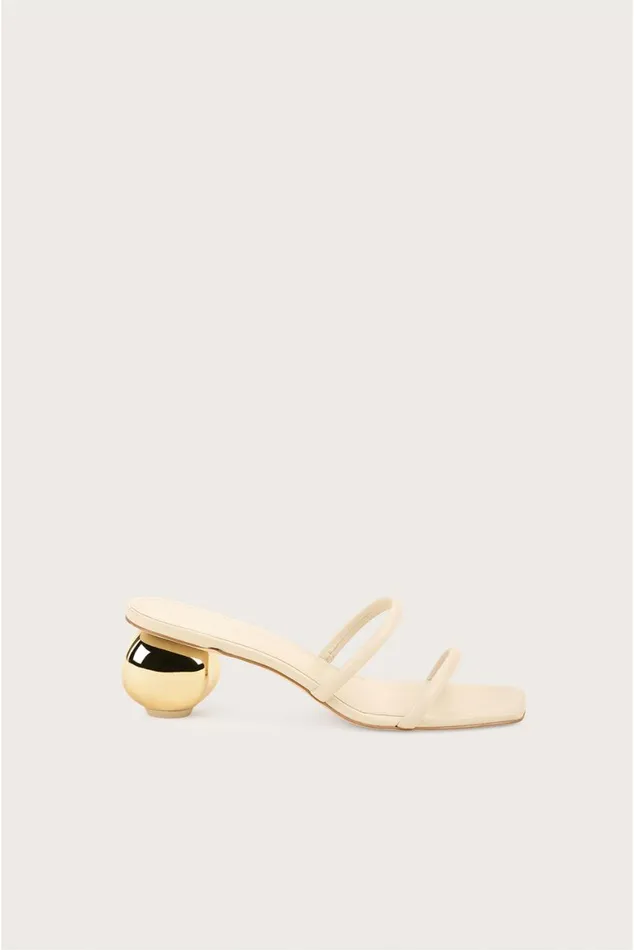 Women Cult Gaia Sandals LEORA SANDAL 8211 OFF WHITE