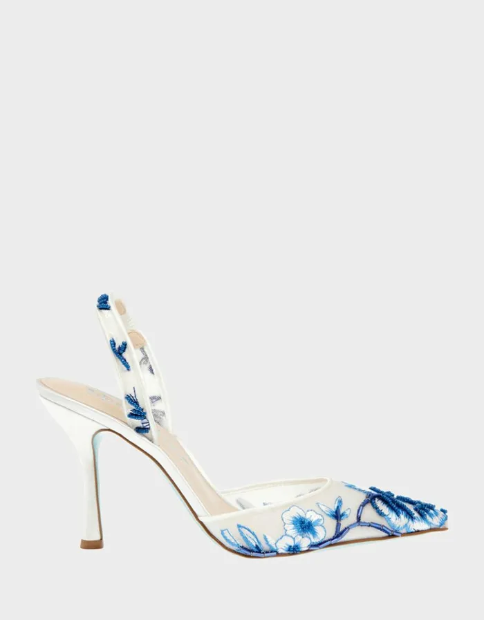 Women PATCH BLUE FLORAL Betsey Johnson